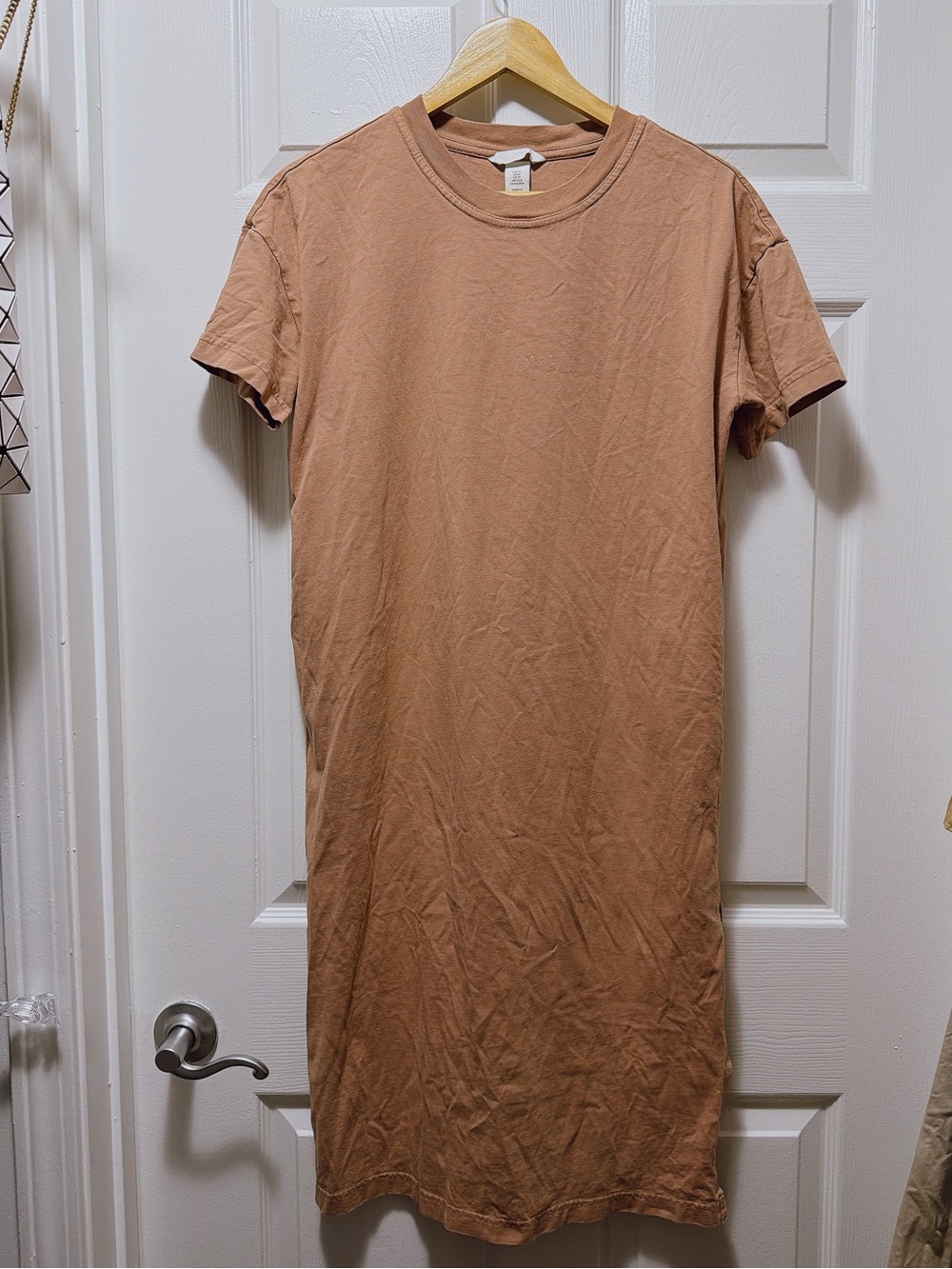 H&M Short Sleeve Midi T-Shirt Dress in Tan